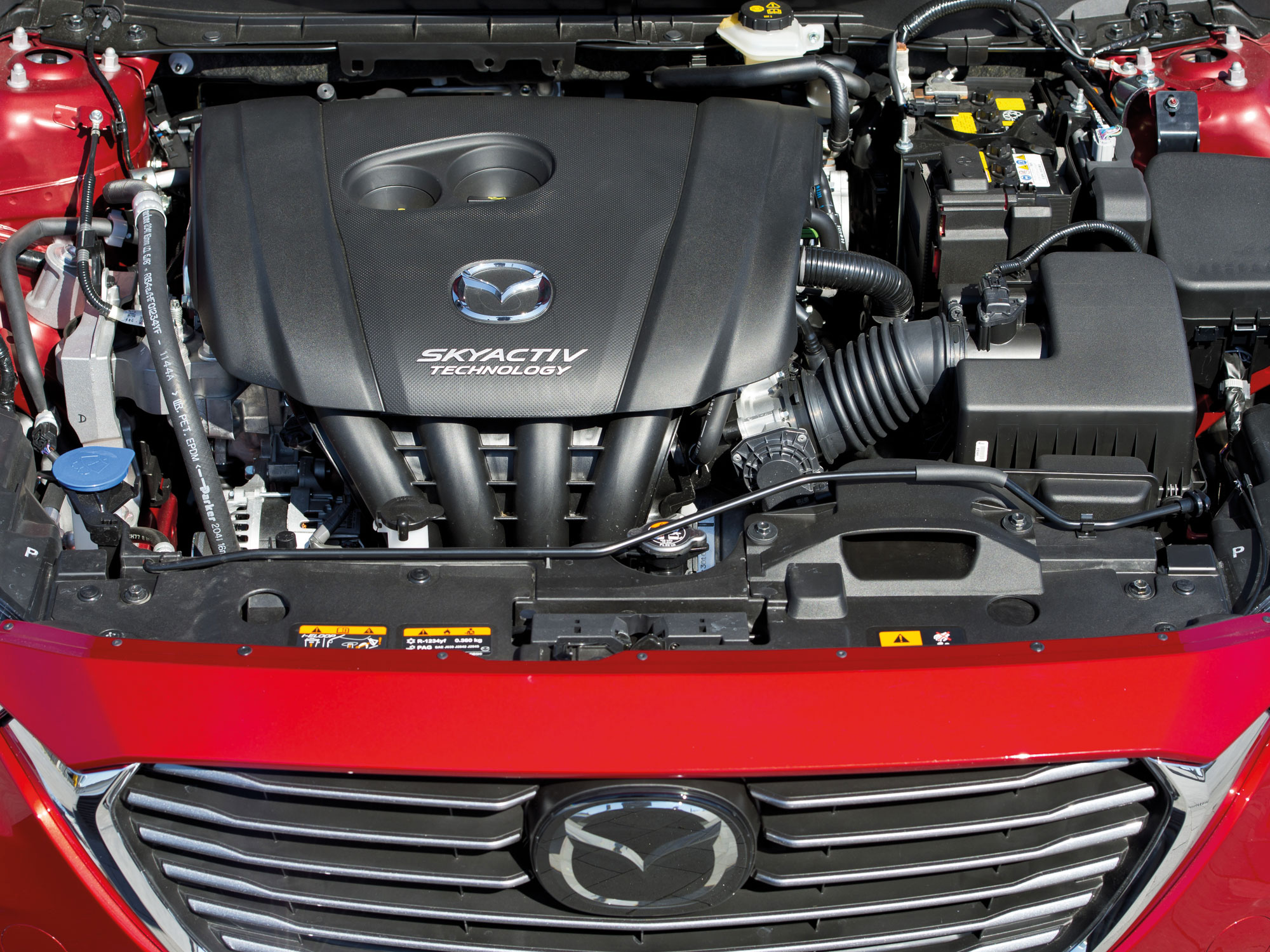 Двигатель мазда cx5. Mazda CX 5 двигатель. Мазда СХ-5 под капотом. Mazda CX 5 под капотом. Мазда CX 5 2.0 двигатель.